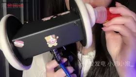 付费视频-小泡小泡_舔舔