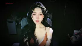 Aki秋水_25_05_01_异域蛇女_异域风情蛇女の孔雀鱼近距离怼脸-助眠云视听