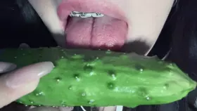 付费视频-布鲁比呐呐_黄瓜黄瓜_1