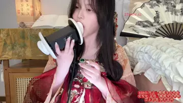 椰椰拿铁_新年限定_火树银花_半身汉服_除夕夜沉浸式天鹅_-助眠云视听